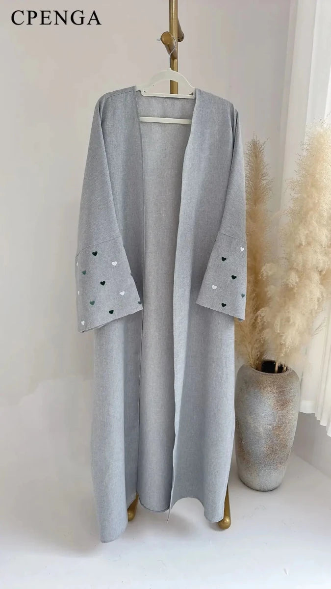 Abaya Ouverte avec Broderie Cœur pour Femme Kimono Élégant - NGSHOP-ONE