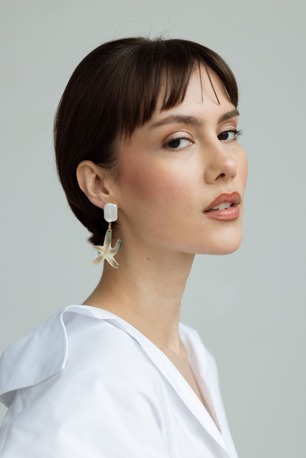 Boucles d'oreilles étoile de mer en nacre et perle de culture 13mm: l'élégance marine sublimée - NGSHOP-ONE