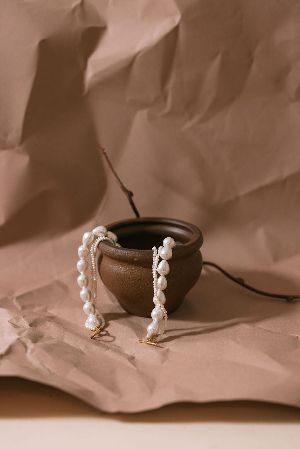 Collier multi rangs Emma : élégance et tendance pour toutes les occasions - NGSHOP-ONE