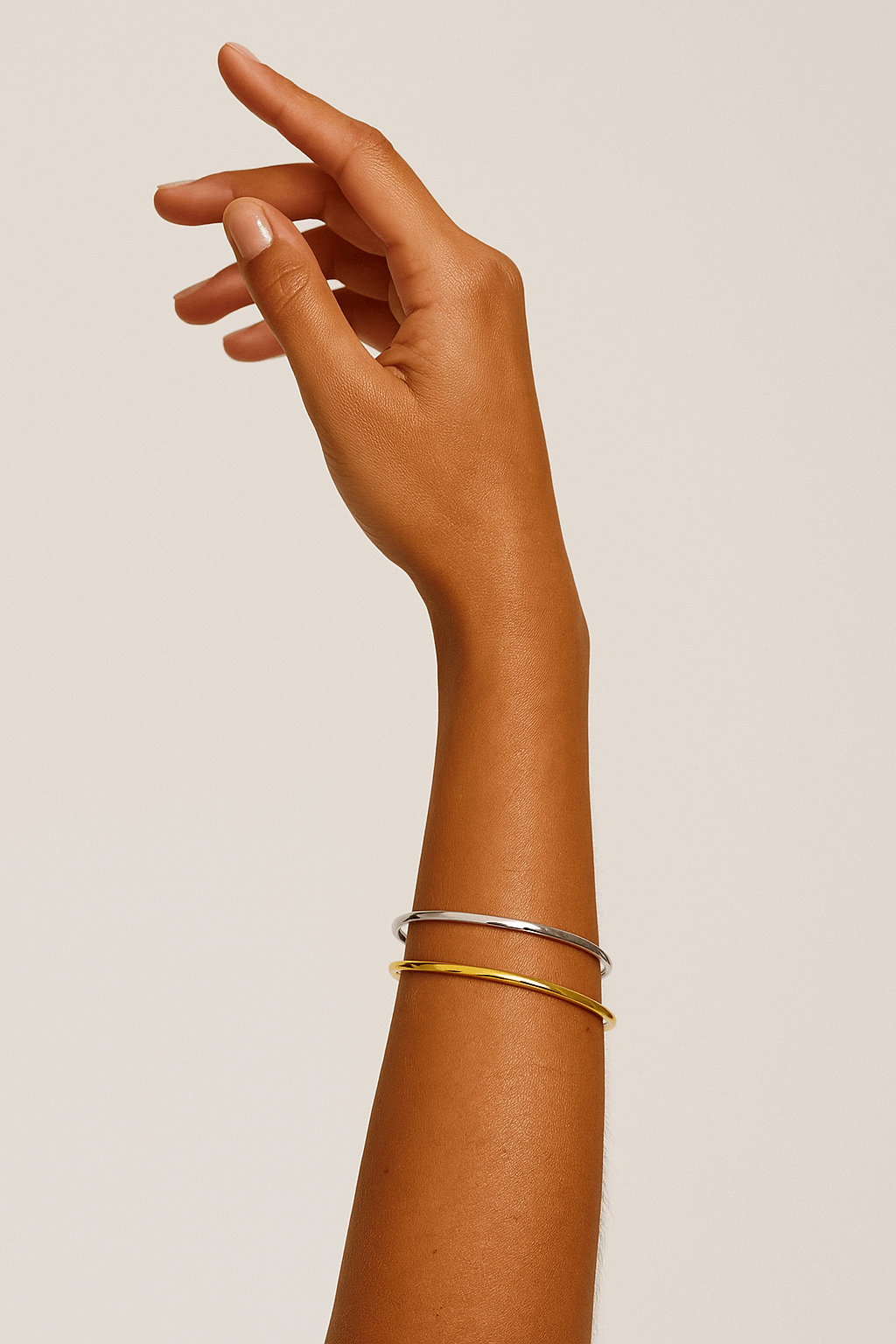 Jonc Sienna: un accessoire élégant pour toutes les occasions - NGSHOP-ONE