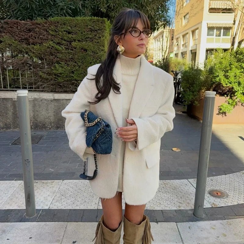 Blazers fausse fourrure: style avant-gardiste pour la femme de demain - NGSHOP-ONE