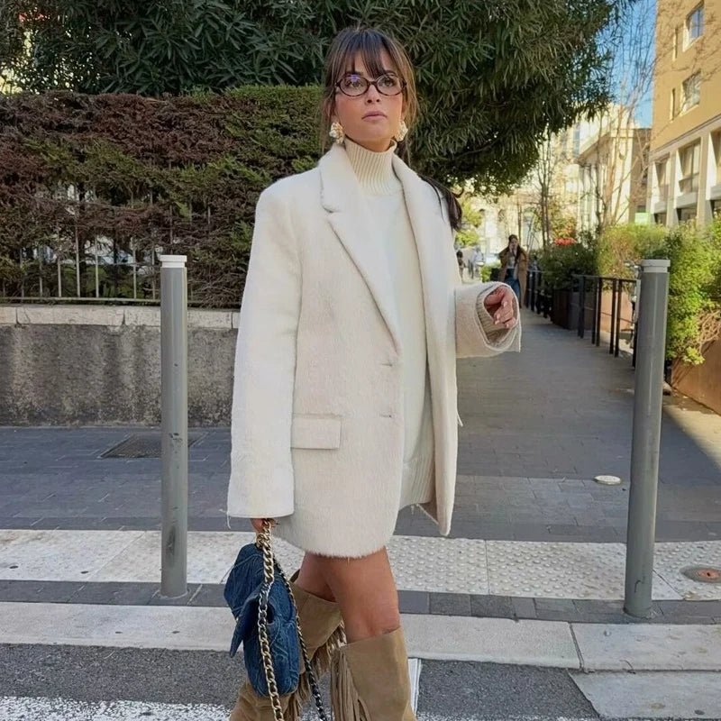 Blazers fausse fourrure: style avant-gardiste pour la femme de demain - NGSHOP-ONE